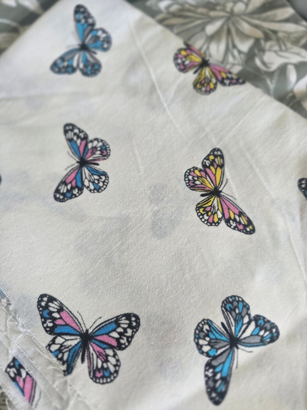 Reversible Doggy Bandana